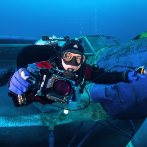 PADI Drysuit Speciality Course - Image 1